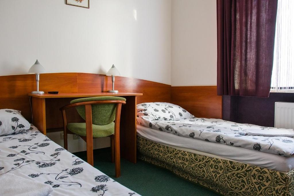 Pokoje Hotelowe Norbit Grodzisk Mazowiecki Bagian luar foto